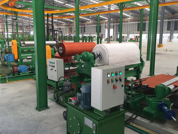 Rubber four roll rolling machine